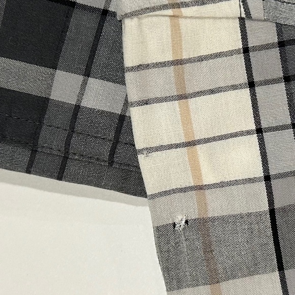 Columbia Sportswear Company Men's Shirt - Size M - Picture 14 of 15